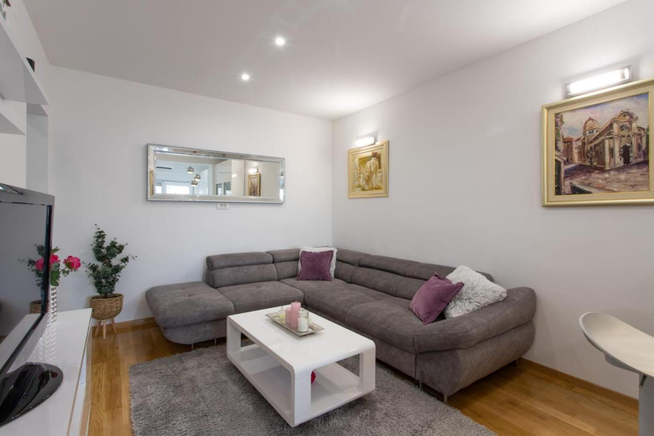 Kaštela Lux Apartment Ema מראה חיצוני תמונה