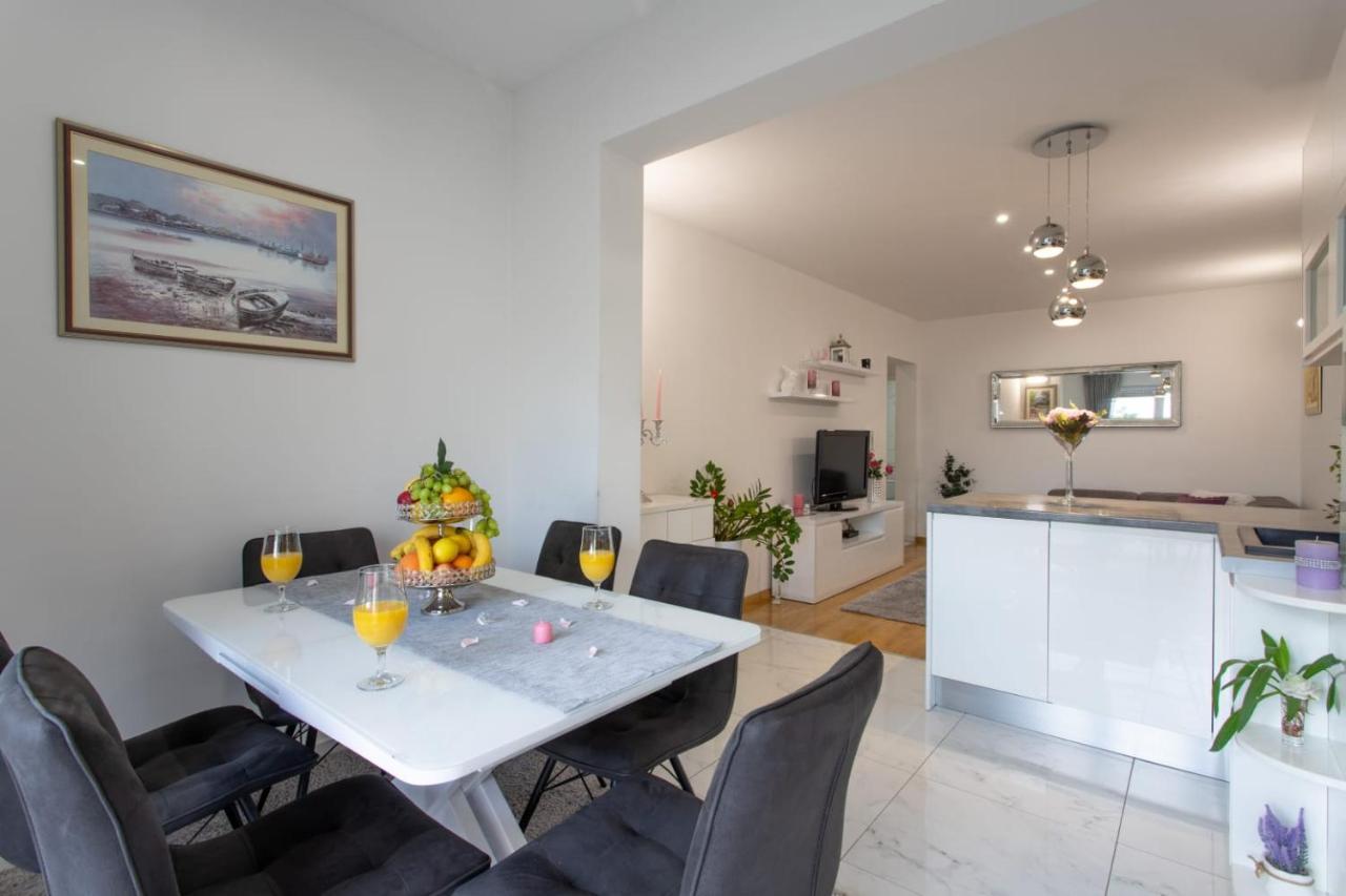 Kaštela Lux Apartment Ema מראה חיצוני תמונה
