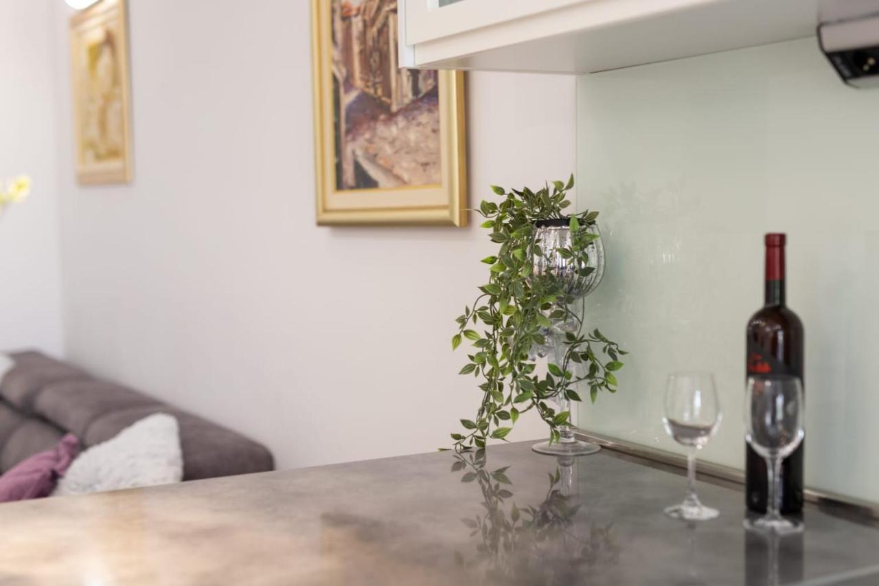Kaštela Lux Apartment Ema מראה חיצוני תמונה